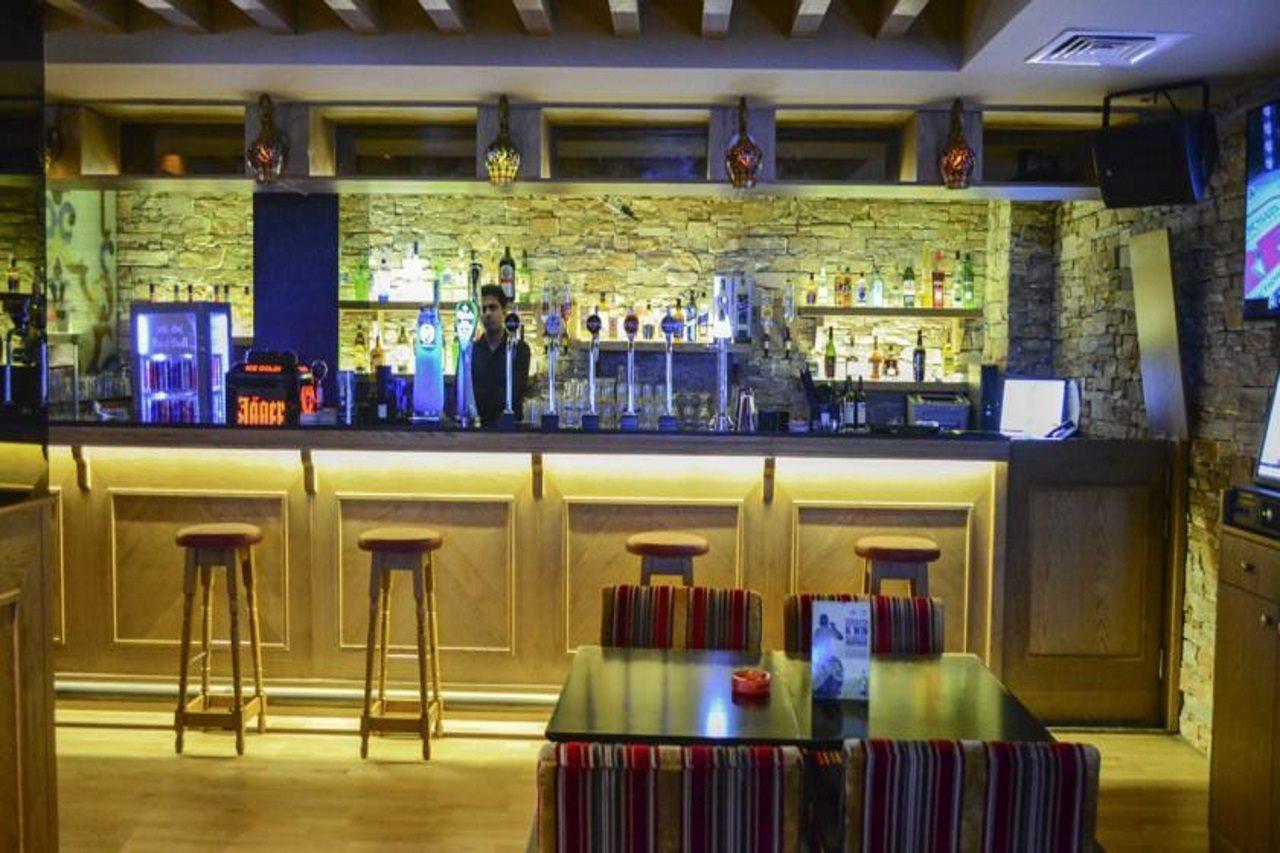Halo Hotel Дубай Экстерьер фото